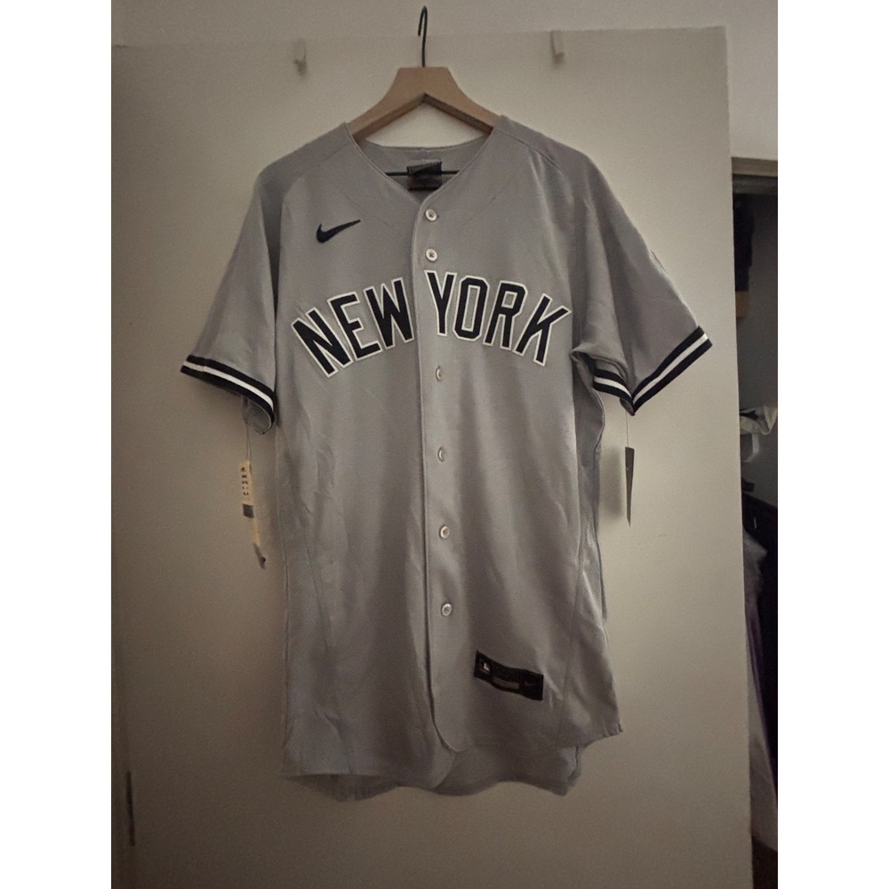 New Nike Authentic New York Yankees Derek Jeter #2 MLB Jersey  Sz: M MSRP $330